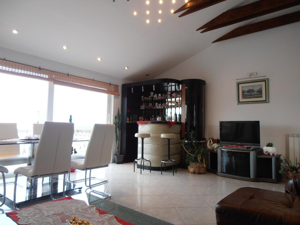 Villa Dijana Malinska Rum bild
